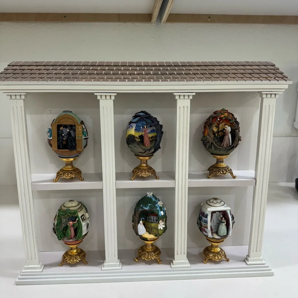 FRANKLIN MINT GONE WITH THE WIND EGG COLLECTION with display